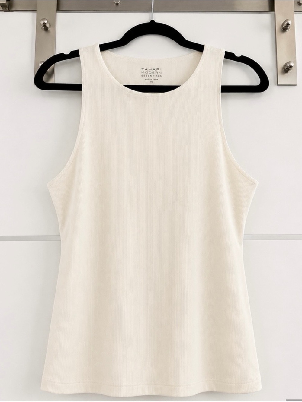 Tahari Cream Ribbed High Neck Tank Top Size L